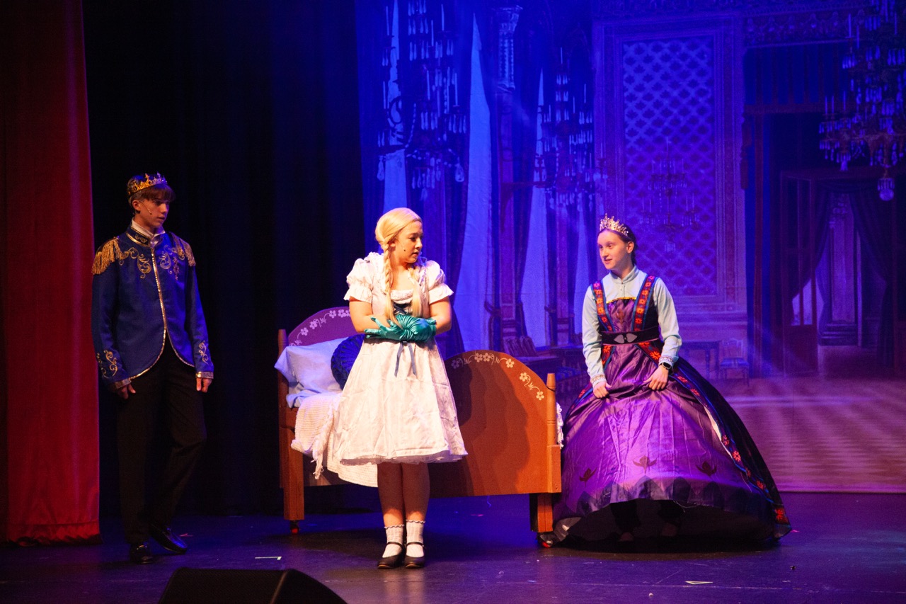 Frozen JR production photo 7