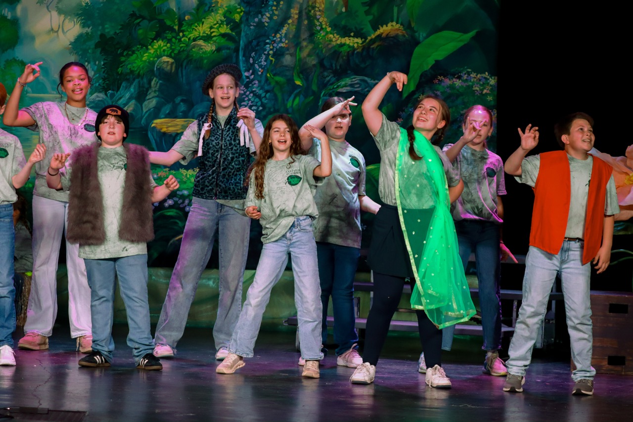 Jungle Book KIDS production photo 2